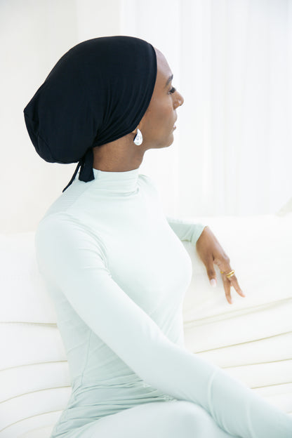 Black Closed-Back Undercap